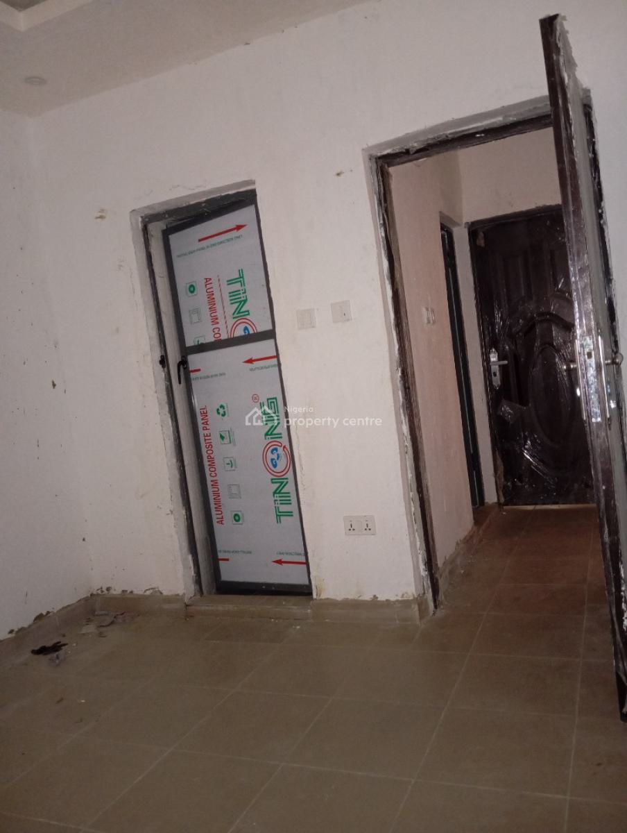 Executive 2 Bedroom Flat, Adisa Akintoye Street Off Demurin Road Ketu Behind Tipper Bus Stop, Alapere, Ketu, Lagos, Flat / Apartment for Rent