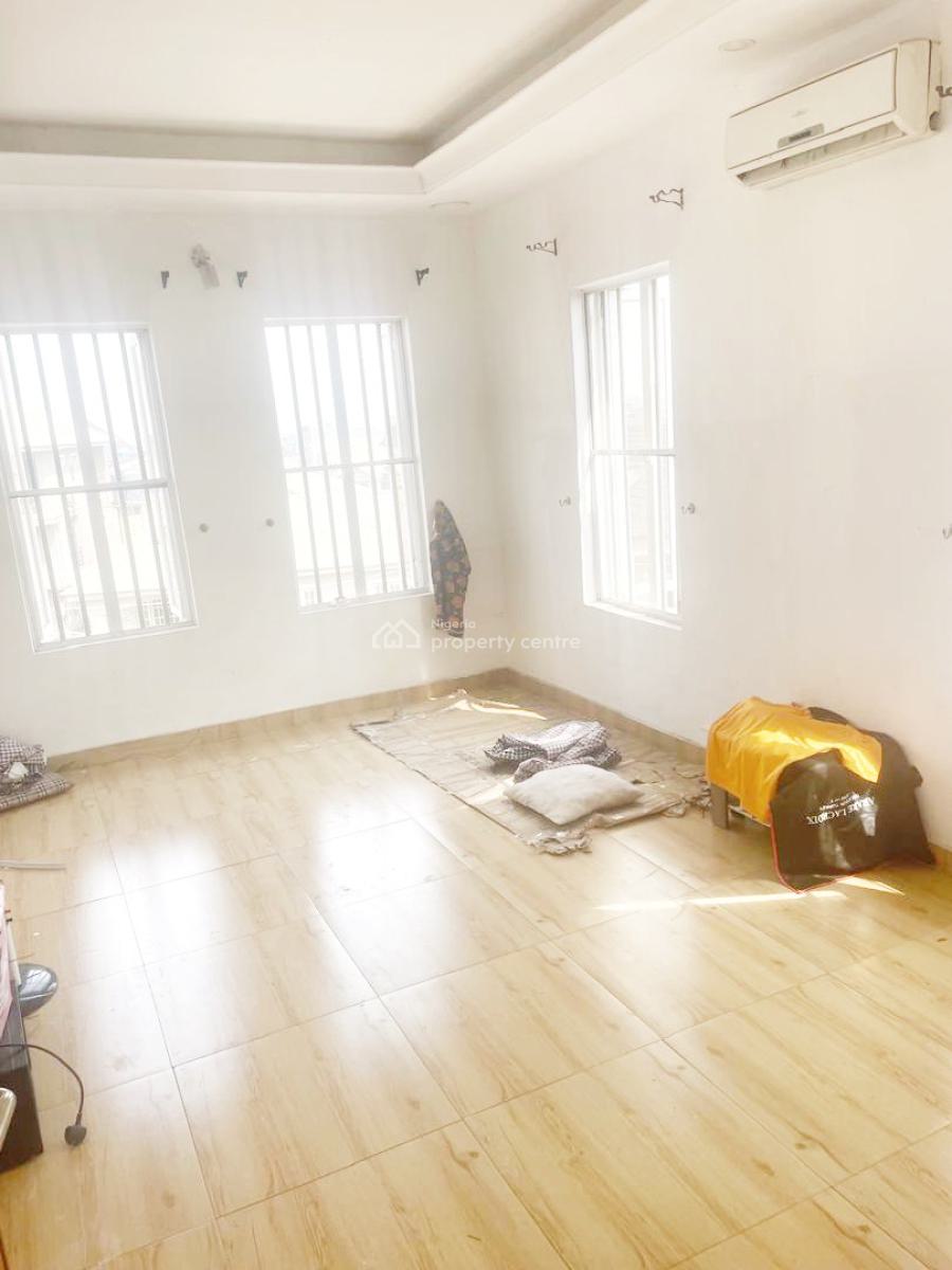 a Well Maintained Spacious 4 Bedroom Semi Detached Duplex, Gra Phase 2, Magodo, Lagos, Semi-detached Duplex for Rent