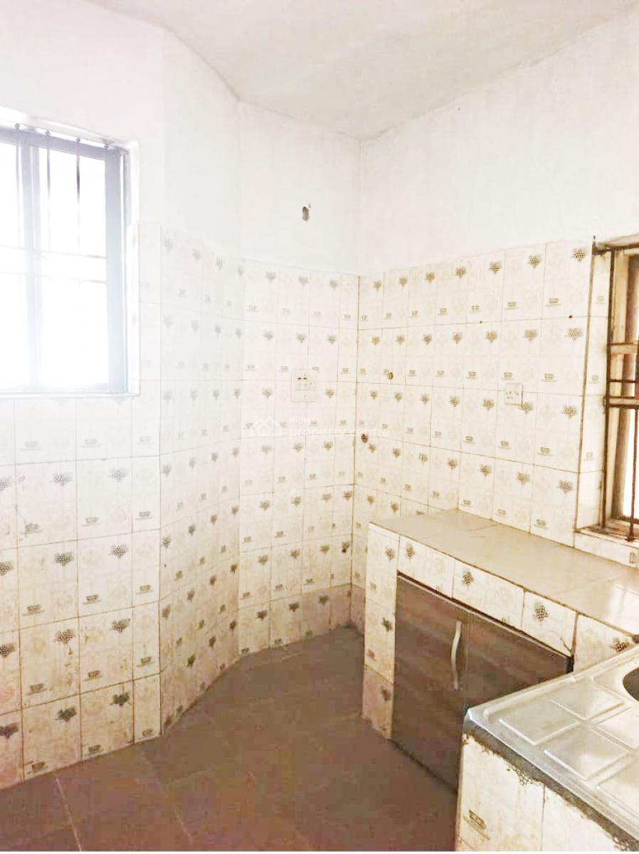 a Well Maintained and Renovated 4 Bedroom Flat, Omole Phase 1, Ikeja, Lagos, Flat / Apartment for Rent