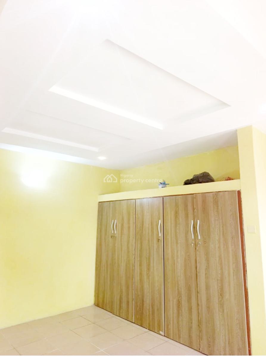 a Well Maintained and Renovated 4 Bedroom Flat, Omole Phase 1, Ikeja, Lagos, Flat / Apartment for Rent
