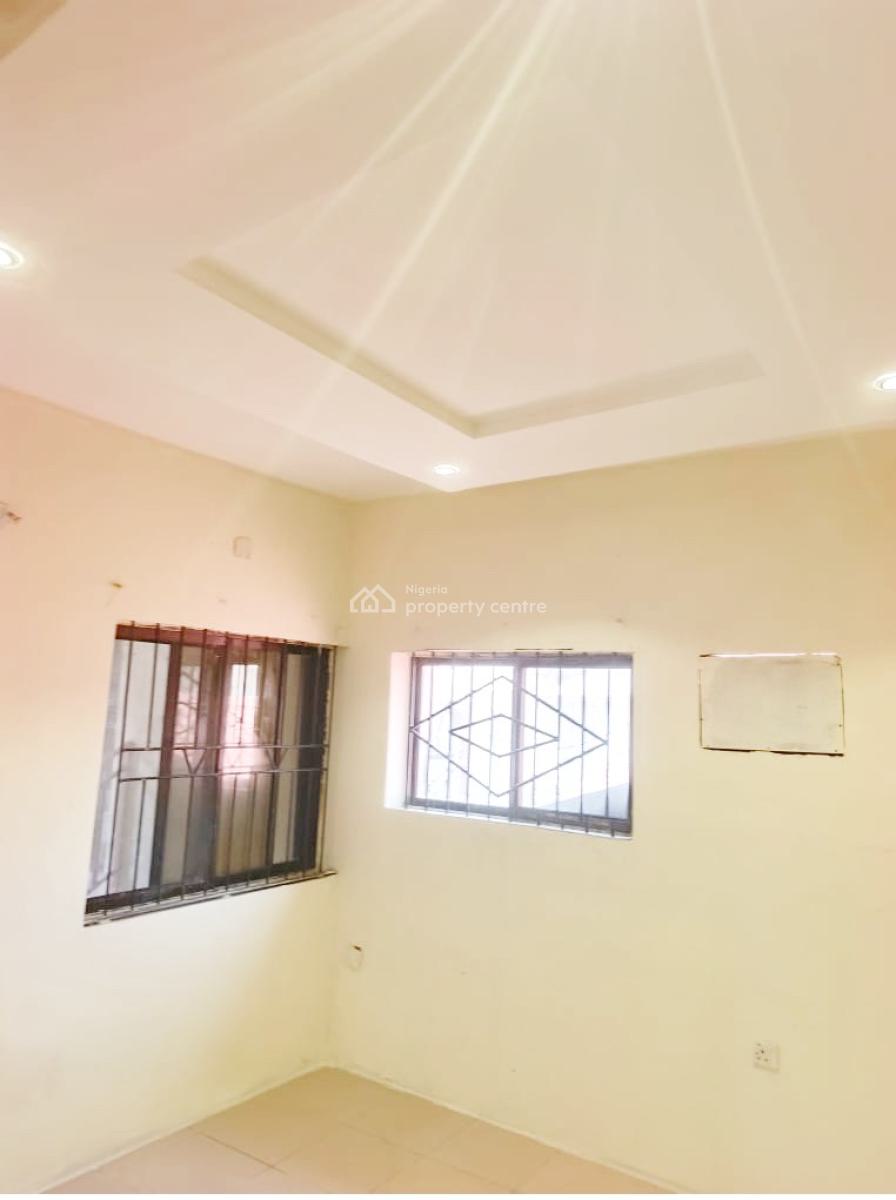 a Well Maintained and Renovated 4 Bedroom Flat, Omole Phase 1, Ikeja, Lagos, Flat / Apartment for Rent