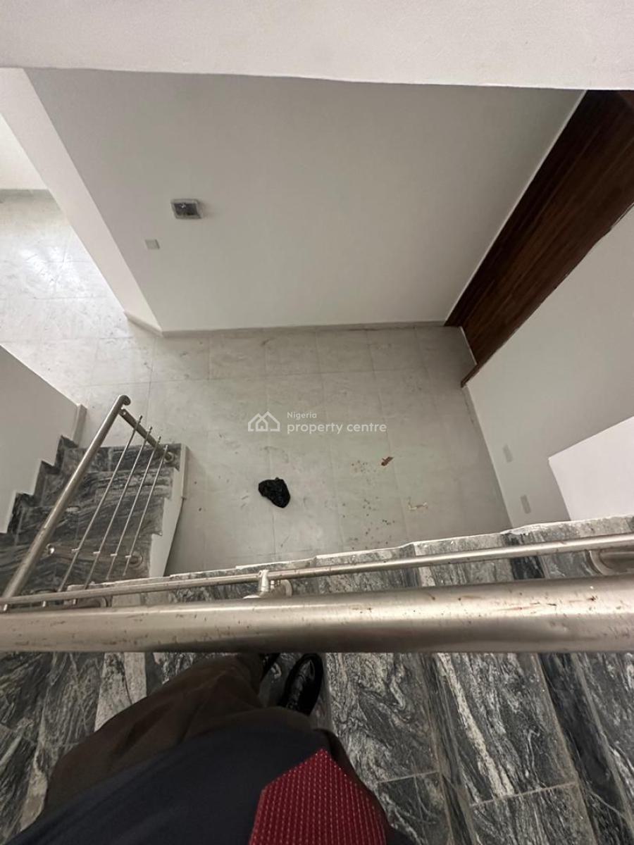 4 Bedrooms, Chevron, Lekki, Lagos, Semi-detached Duplex for Rent