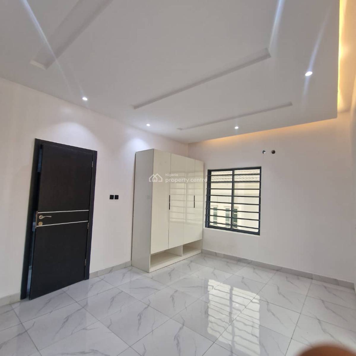 Fully Serviced 3 Bedrooms Flat with a Room Bq, Phase 1, Lekki, Lagos, Flat / Apartment for Rent