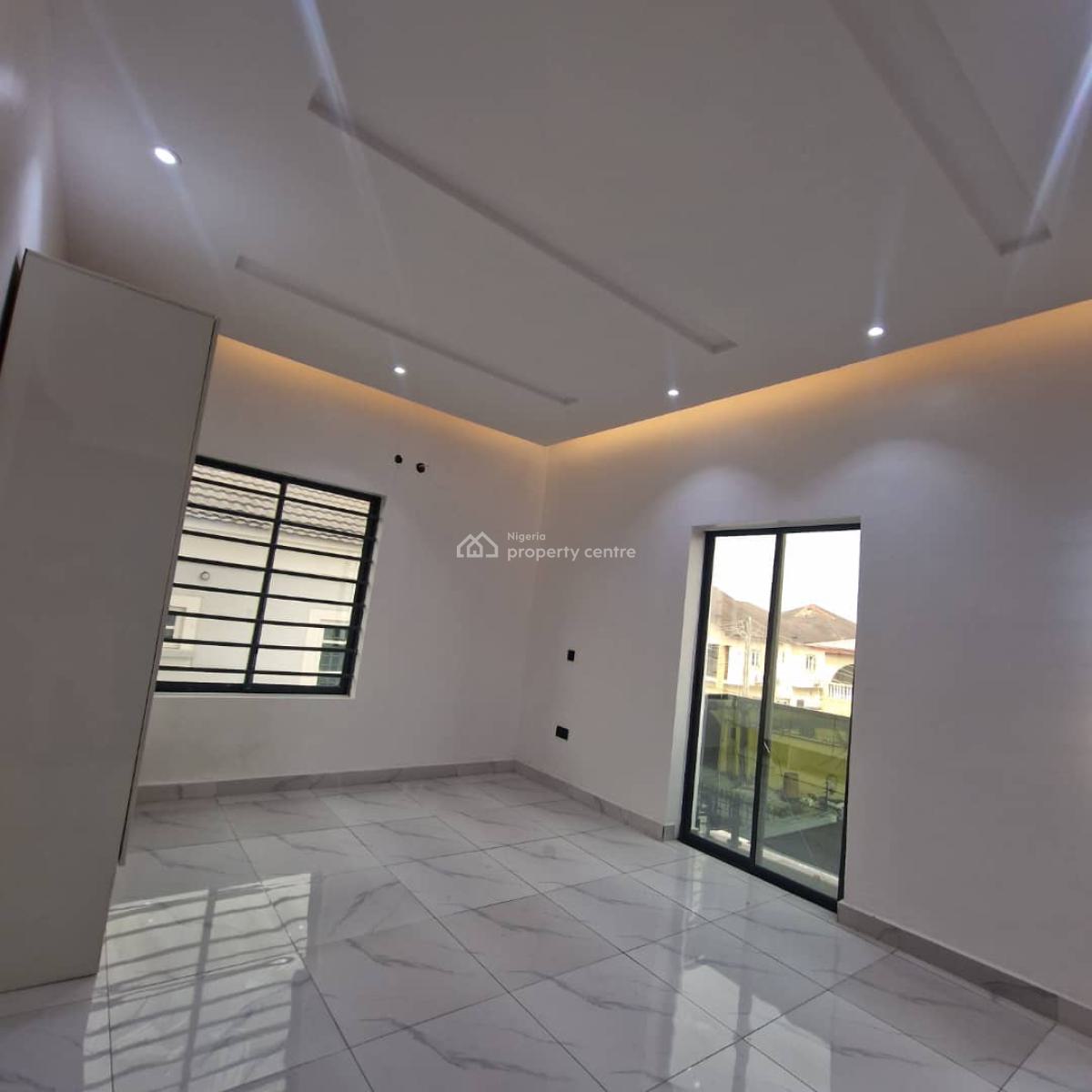 Fully Serviced 3 Bedrooms Flat with a Room Bq, Phase 1, Lekki, Lagos, Flat / Apartment for Rent