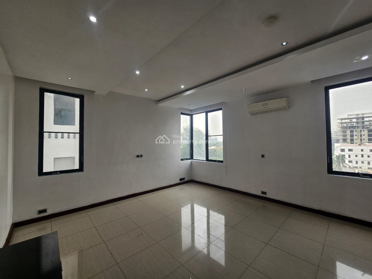 Luxury 3 Bedroom Apartment with 1 Room Bq with Swimming Pool&gym., Off Bourdillon Road, Old Ikoyi, Ikoyi, Lagos, Flat / Apartment for Rent
