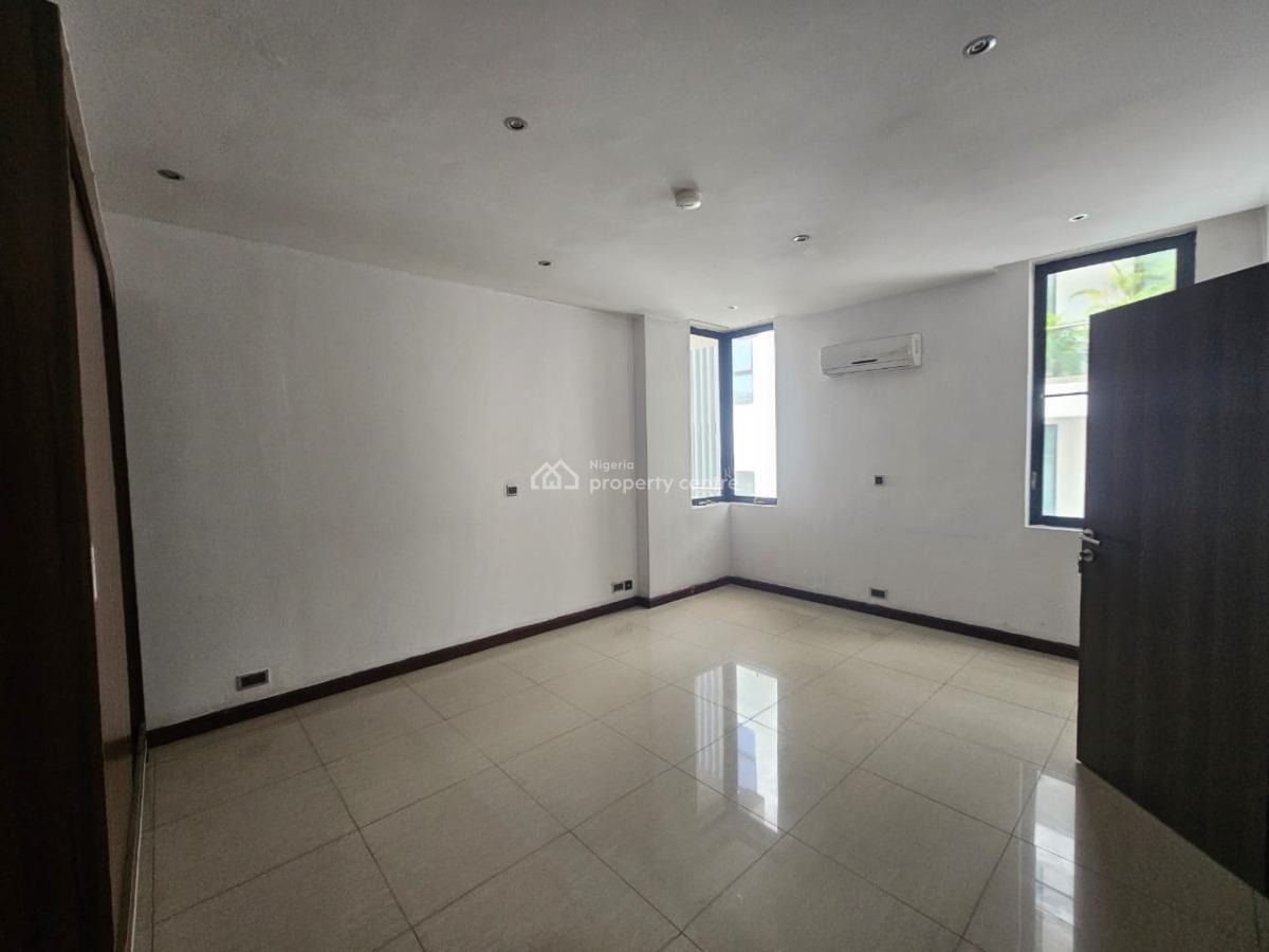 Luxury 3 Bedroom Apartment with 1 Room Bq with Swimming Pool&gym., Off Bourdillon Road, Old Ikoyi, Ikoyi, Lagos, Flat / Apartment for Rent