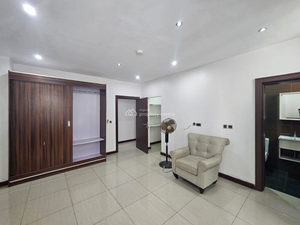 Luxury 3 Bedroom Apartment with 1 Room Bq with Swimming Pool&gym., Off Bourdillon Road, Old Ikoyi, Ikoyi, Lagos, Flat / Apartment for Rent