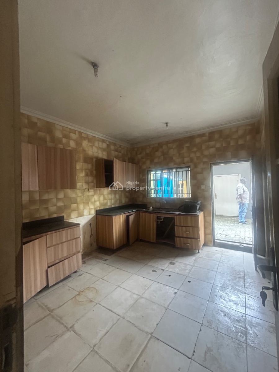 Well Maintained, Four (4) Bedroom Semi Detached Duplex, Lekki Phase 1, Lekki, Lagos, Semi-detached Duplex for Rent