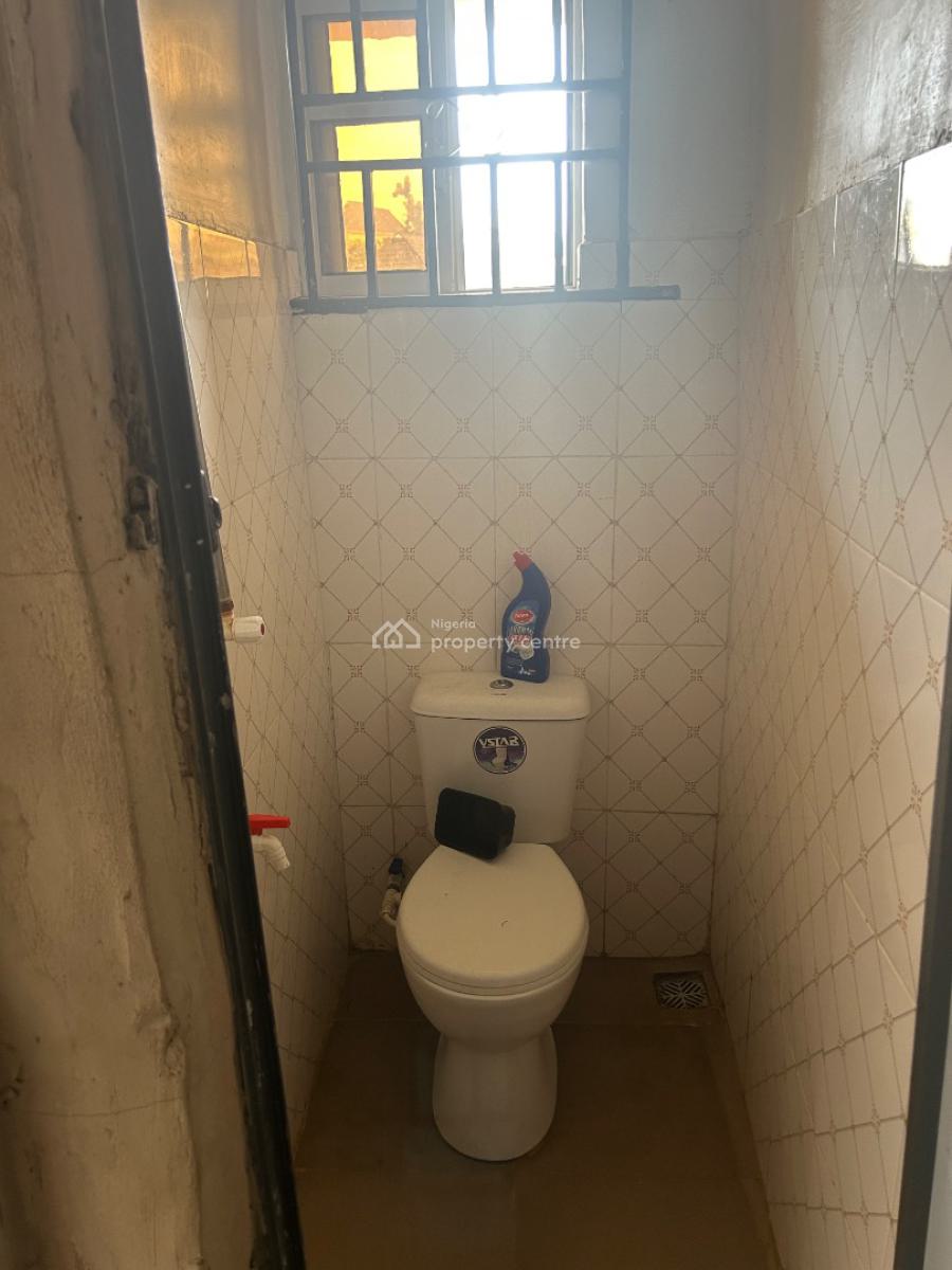 2 Bedroom Flat, Royal Estate Isheri, Idimu, Alimosho, Lagos, Flat / Apartment for Rent