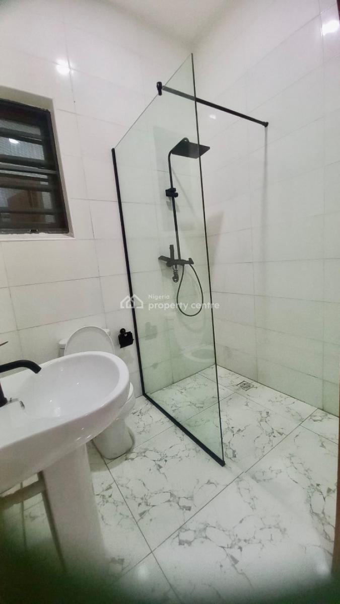 Spacious Shared Upstairs with 24 Hours Light, Extension, Harris Drive, Vgc, Lekki, Lagos, Flat / Apartment for Rent