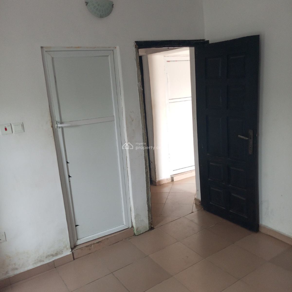 Sharp and Serene 2 Bedroom Apartment(downstairs), Silver Point Estate, Lekki, Badore, Ajah, Lagos, Flat / Apartment for Rent