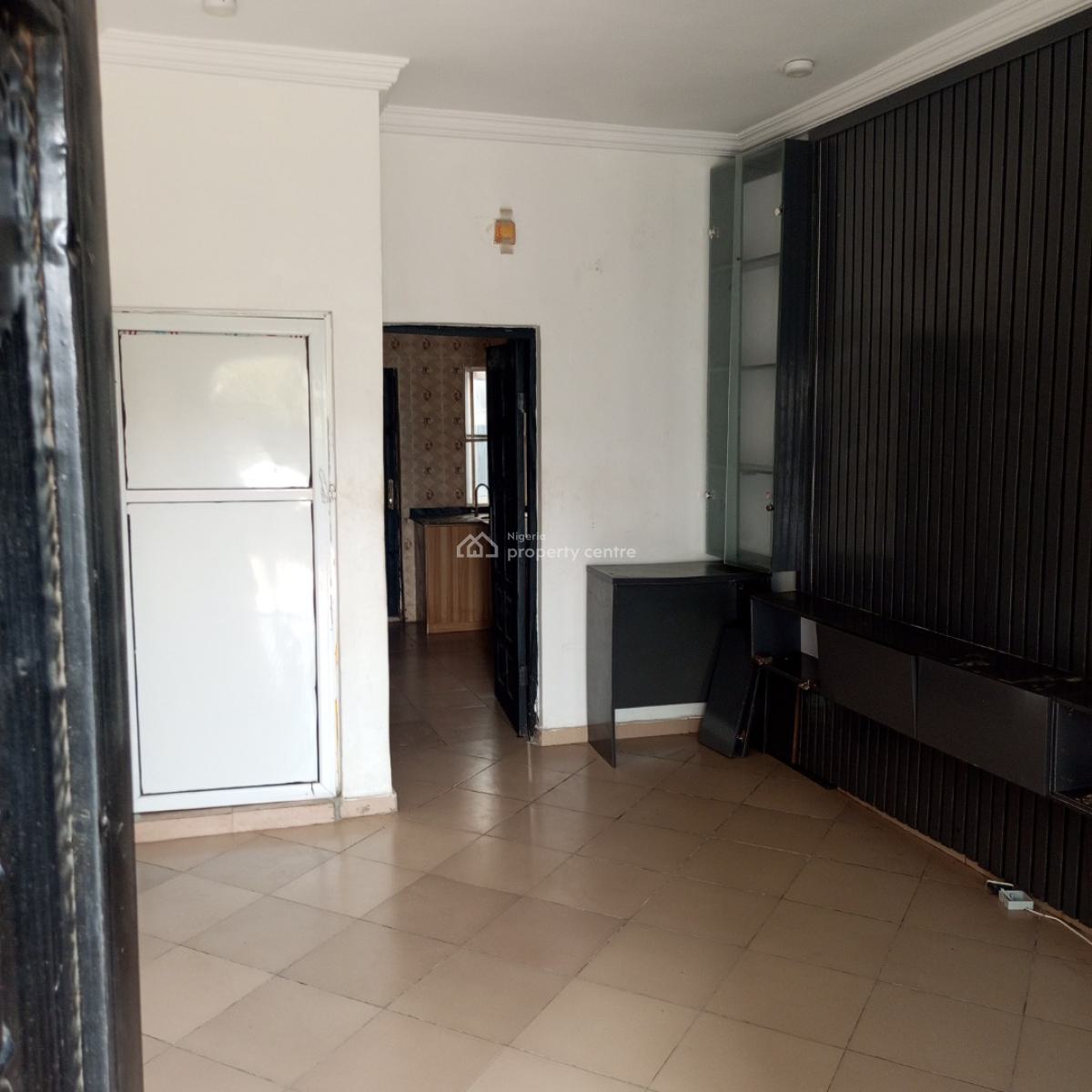 Sharp and Serene 2 Bedroom Apartment(downstairs), Silver Point Estate, Lekki, Badore, Ajah, Lagos, Flat / Apartment for Rent