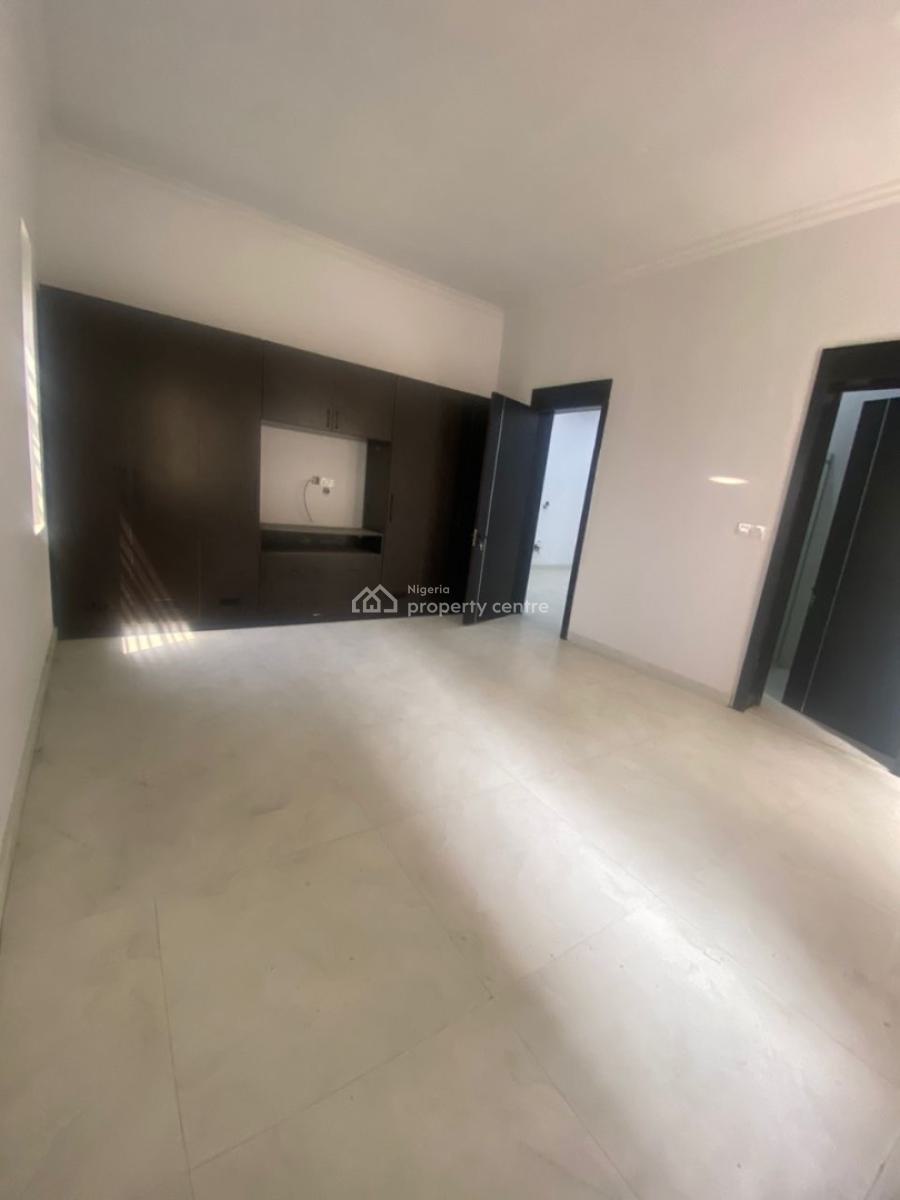 2 Bedroom Apartment, Ilasan, Lekki, Lagos, Flat / Apartment for Sale