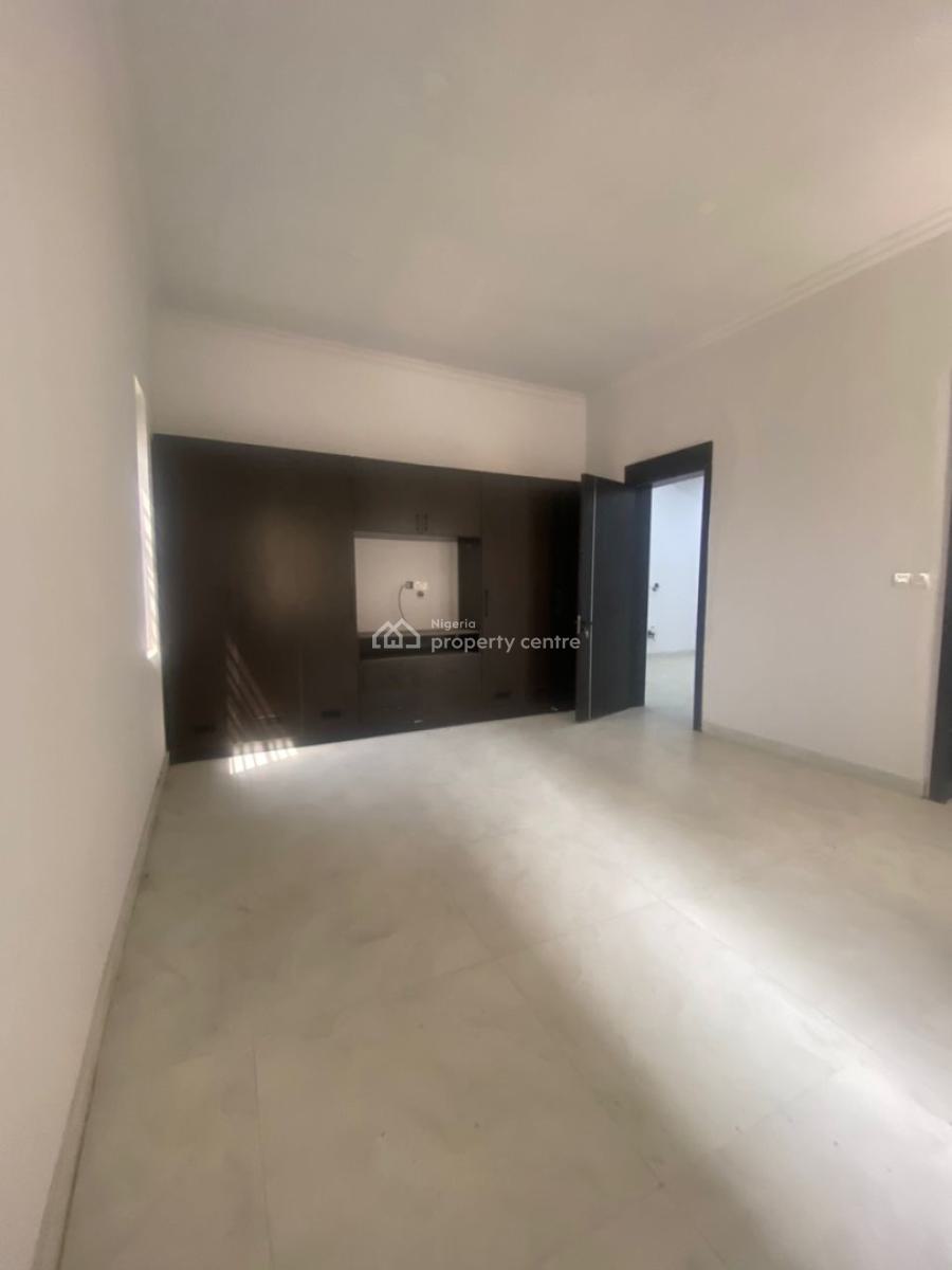 2 Bedroom Apartment, Ilasan, Lekki, Lagos, Flat / Apartment for Sale