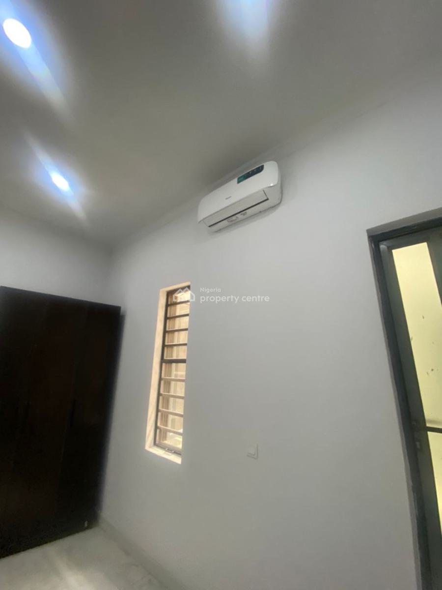2 Bedroom Apartment, Ilasan, Lekki, Lagos, Flat / Apartment for Sale