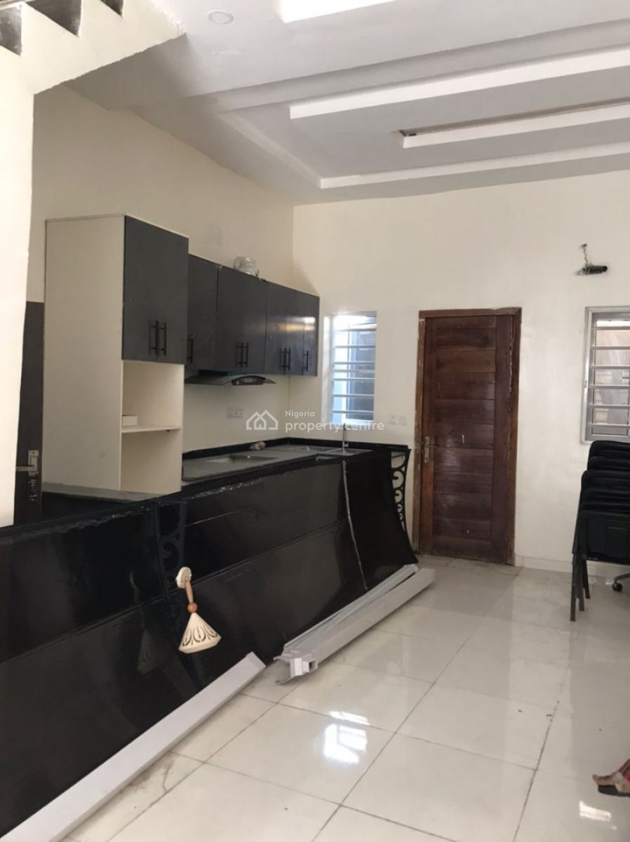 Newly Built 3 Bedroom Apartment with Excellent Facilities, Ikota, Lekki, Lagos, Flat / Apartment for Rent