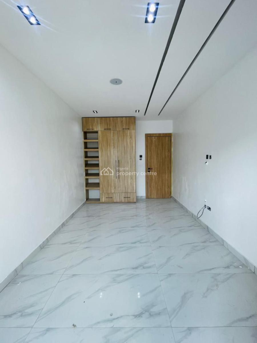 Luxury 2 Bedroom Apartment with Elevator, Swimming Pool and Gym, Lekki Phase 1, Lekki, Lagos, Flat / Apartment for Sale