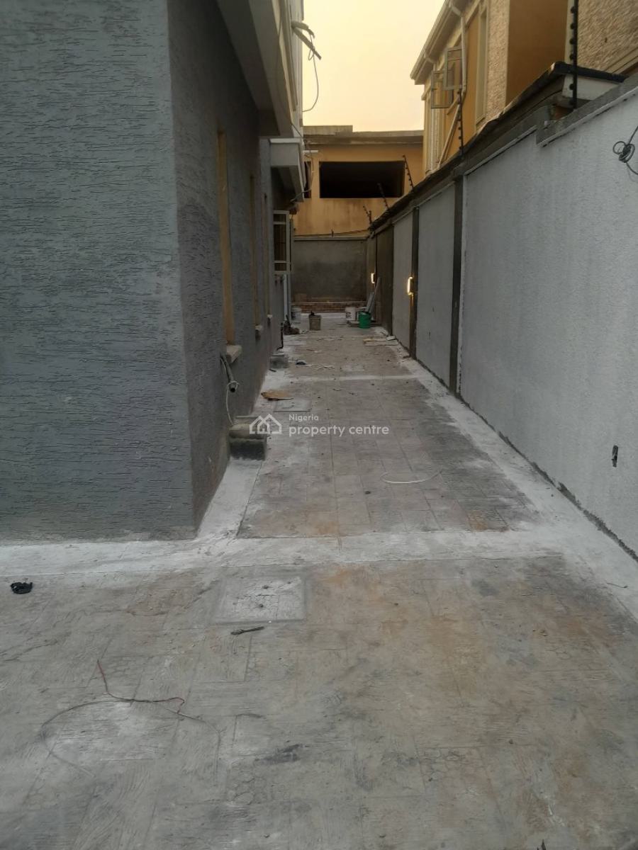 Luxury 8 Bedroom Detached Duplex on 600sqm, Gowon Fha Estate, Egbeda, Alimosho, Lagos, Detached Duplex for Sale