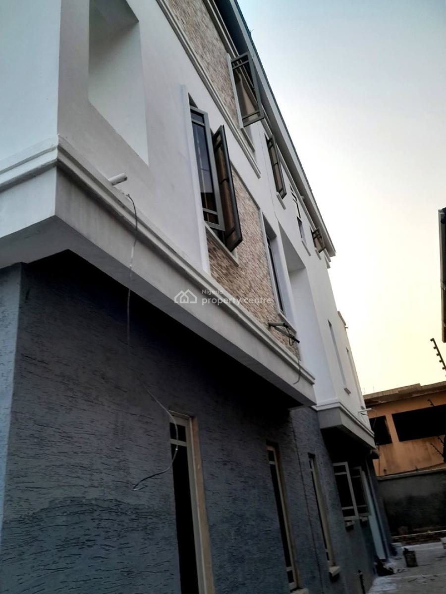 Luxury 8 Bedroom Detached Duplex on 600sqm, Gowon Fha Estate, Egbeda, Alimosho, Lagos, Detached Duplex for Sale