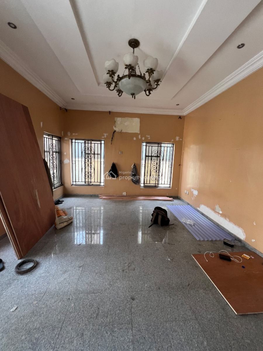 Aesthetically Built 1 Bedroom Shared Apartment, Chevron, Lekki, Lagos, Mini Flat (room and Parlour) for Rent