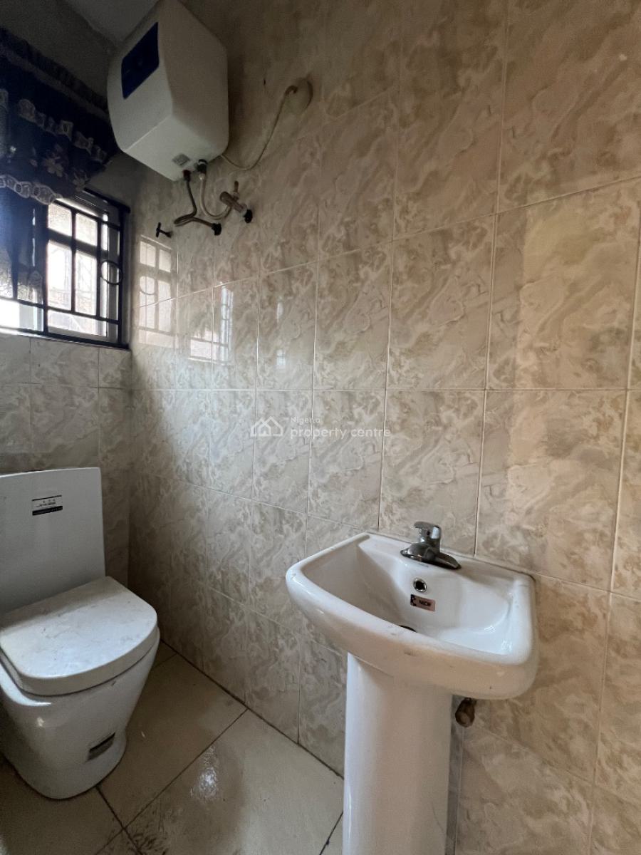 Aesthetically Built 1 Bedroom Shared Apartment, Chevron, Lekki, Lagos, Mini Flat (room and Parlour) for Rent