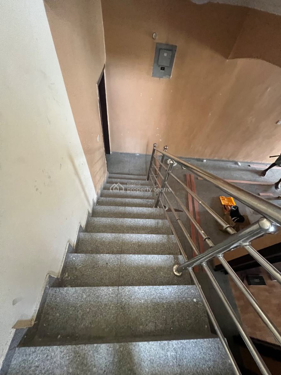 Aesthetically Built 1 Bedroom Shared Apartment, Chevron, Lekki, Lagos, Mini Flat (room and Parlour) for Rent