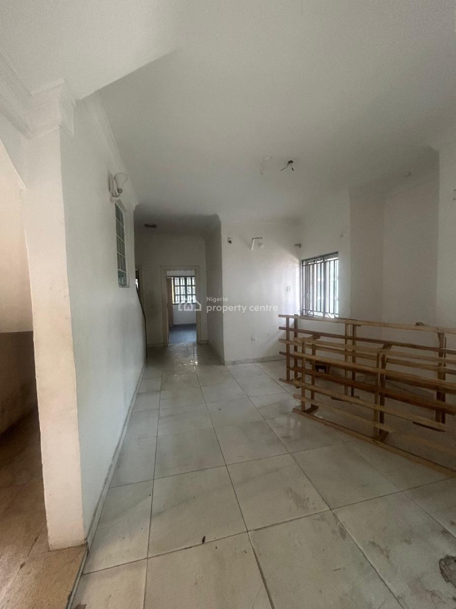 Well Maintained, Four (4) Bedroom Semi Detached Duplex with a Bq, Lekki Phase 1, Lekki, Lagos, Semi-detached Duplex for Sale