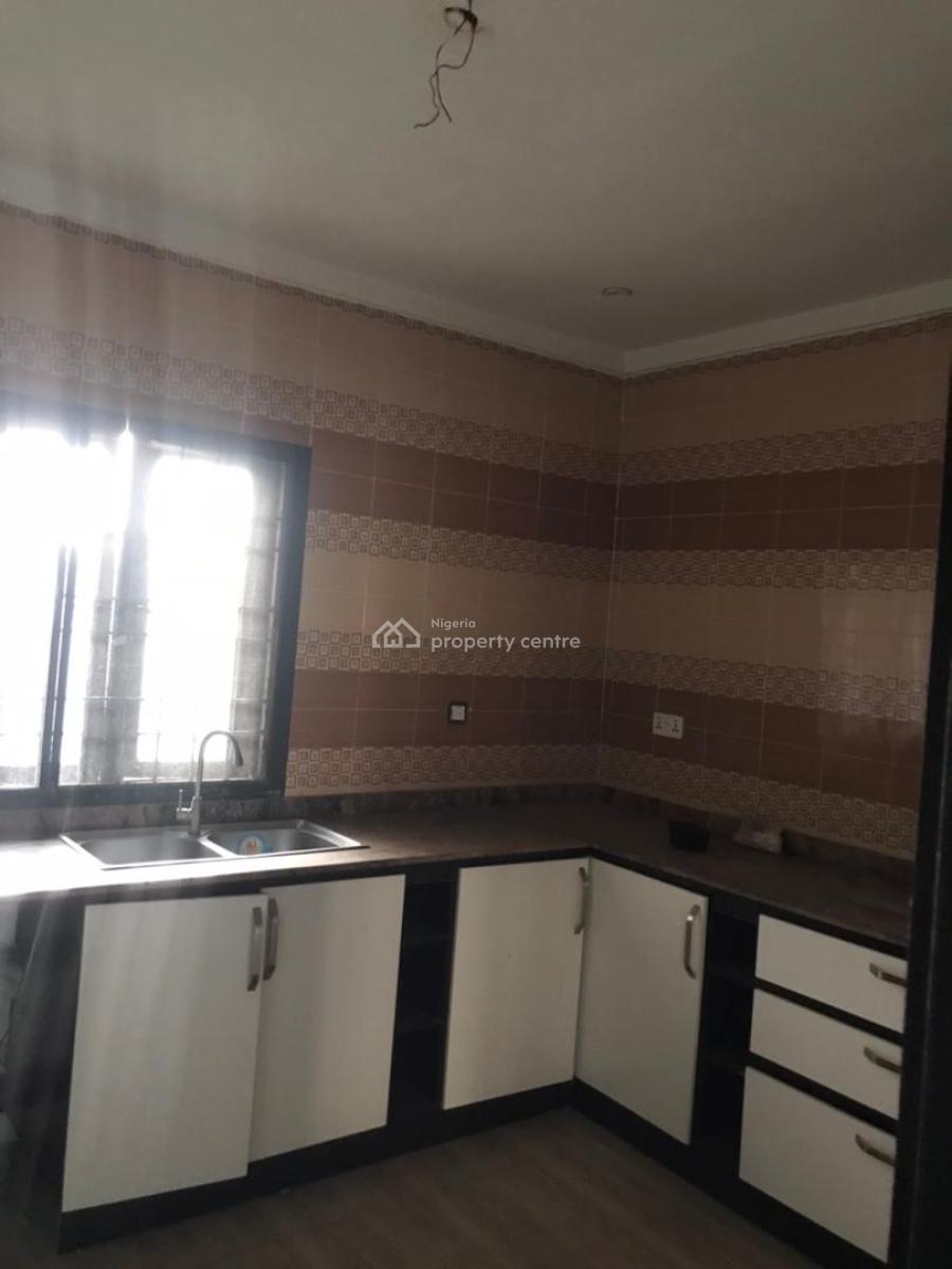 Well Maintained 3 Bedroom Apartment with Excellent Facilities, Orchid Road, Lekki, Lagos, Flat / Apartment for Rent