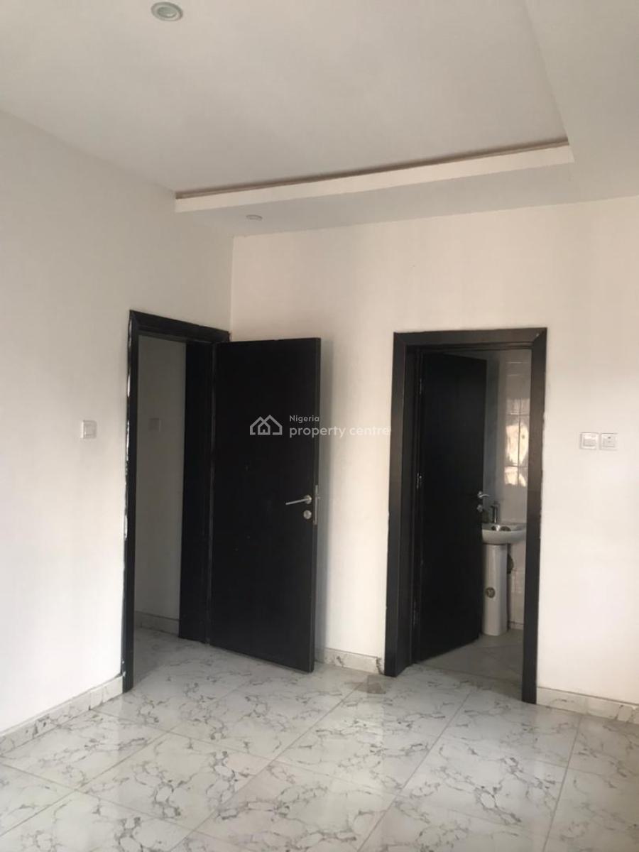 Well Maintained 3 Bedroom Apartment with Excellent Facilities, Orchid Road, Lekki, Lagos, Flat / Apartment for Rent