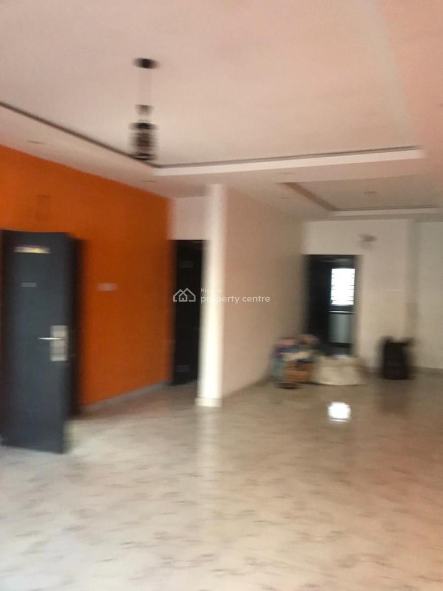Well Maintained 3 Bedroom Apartment with Excellent Facilities, Orchid Road, Lekki, Lagos, Flat / Apartment for Rent