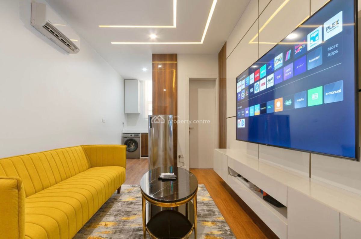 Luxury 1 Bedroom Apartment with a Swimming Pool, Gbangbala Street, Ikate Elegushi, Lekki, Lagos, Mini Flat (room and Parlour) Short Let