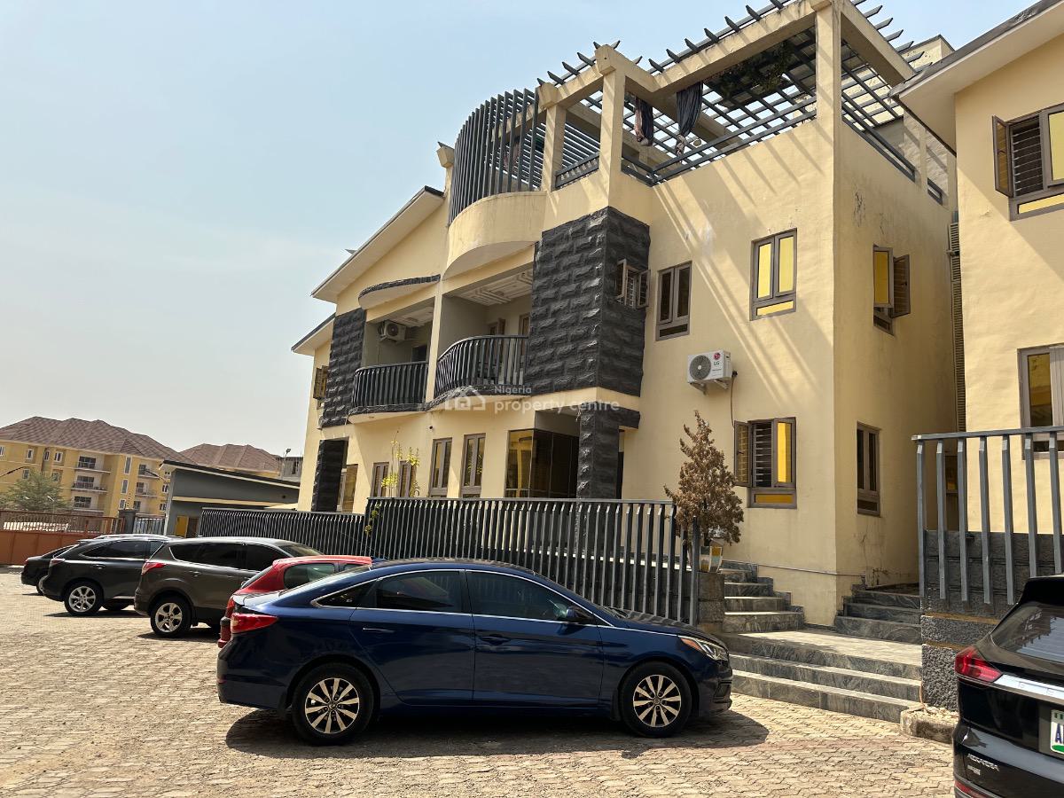 Elegantly Finished 4 Bedroom Terrace Duplex with Bq, Guzape District, Abuja, Terraced Duplex for Sale