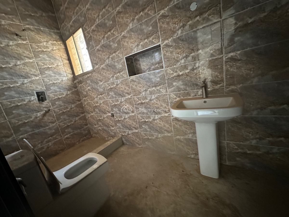 Elegantly Finished 4 Bedroom Terrace Duplex with Bq, Guzape District, Abuja, Terraced Duplex for Sale