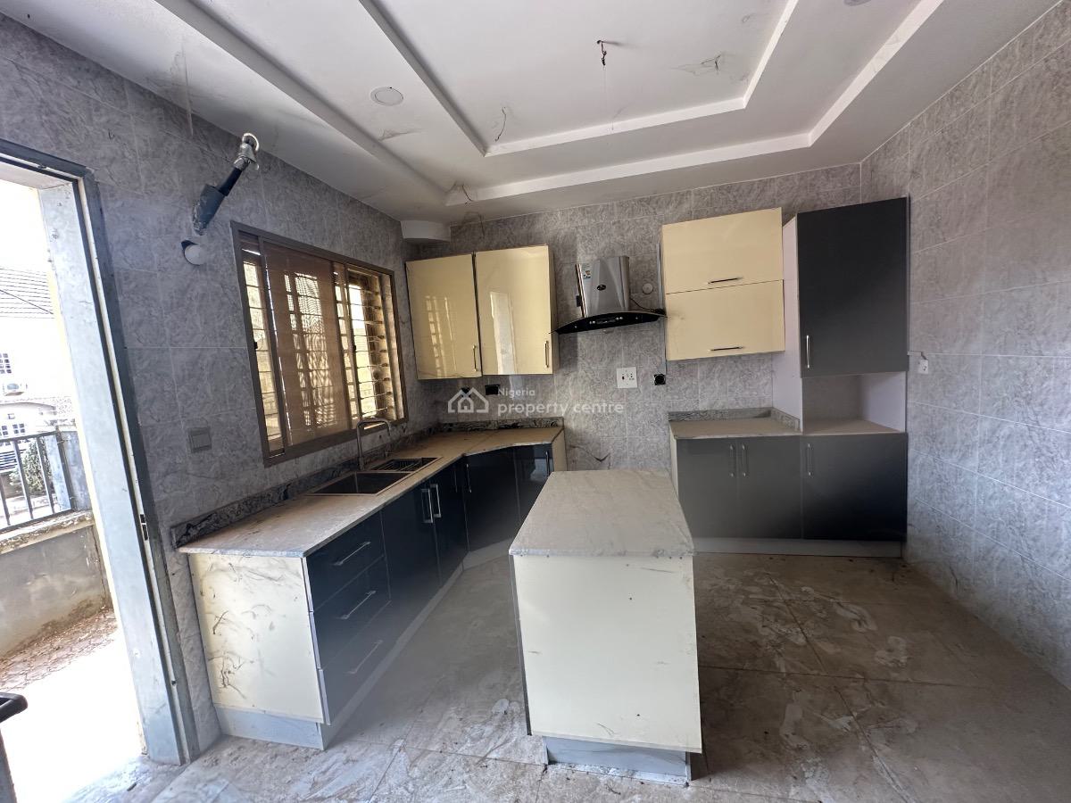 Elegantly Finished 4 Bedroom Terrace Duplex with Bq, Guzape District, Abuja, Terraced Duplex for Sale
