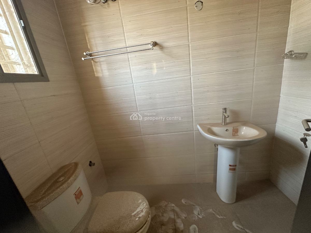 Elegantly Finished 4 Bedroom Terrace Duplex with Bq, Guzape District, Abuja, Terraced Duplex for Sale