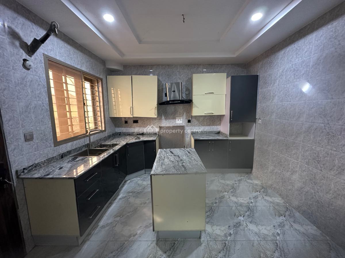 Elegantly Finished 4 Bedroom Terrace Duplex with Bq, Guzape District, Abuja, Terraced Duplex for Sale