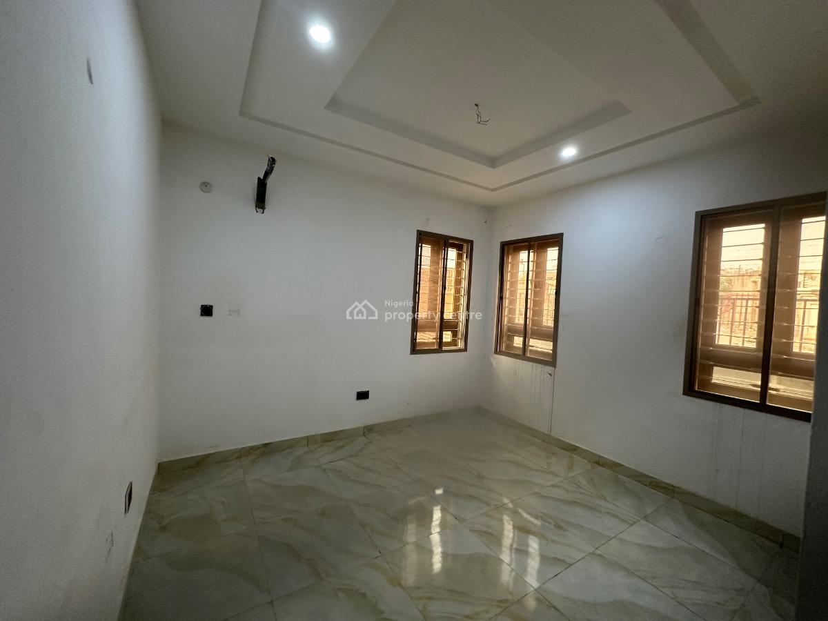 Elegantly Finished 4 Bedroom Terrace Duplex with Bq, Guzape District, Abuja, Terraced Duplex for Sale