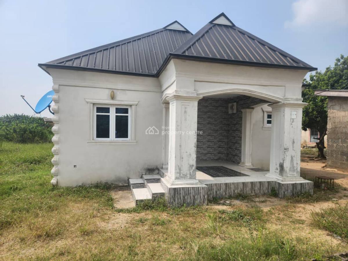 Standard 3 Bedroom Flat in a Serene Environment, Offin, Igbogbo, Ikorodu, Lagos, House for Sale