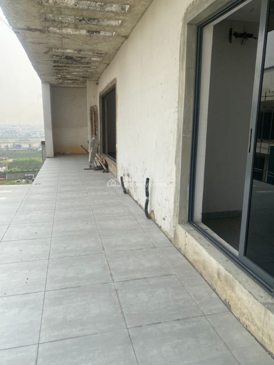 3 Bedrooms Apartment with a Bq, Pool and Gym, Lekki Phase 1, Lekki, Lagos, Flat / Apartment for Sale