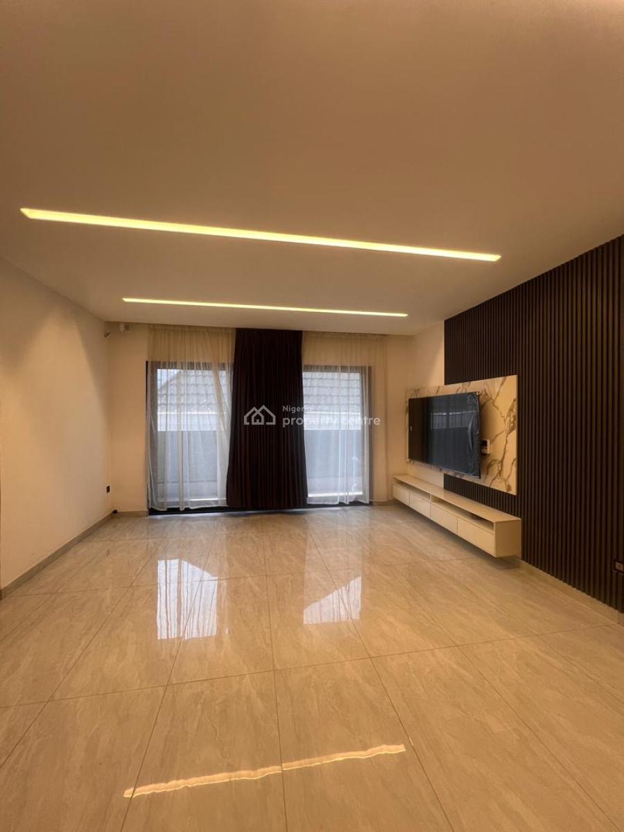 Exquisitely Designed 3 Bedrooms with Elevator, Ikate, Lekki, Lagos, Flat / Apartment for Sale