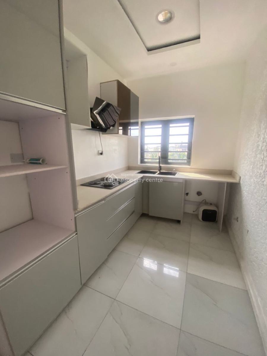 2 Bedroom Apartment, Ilasan, Lekki, Lagos, Flat / Apartment for Sale