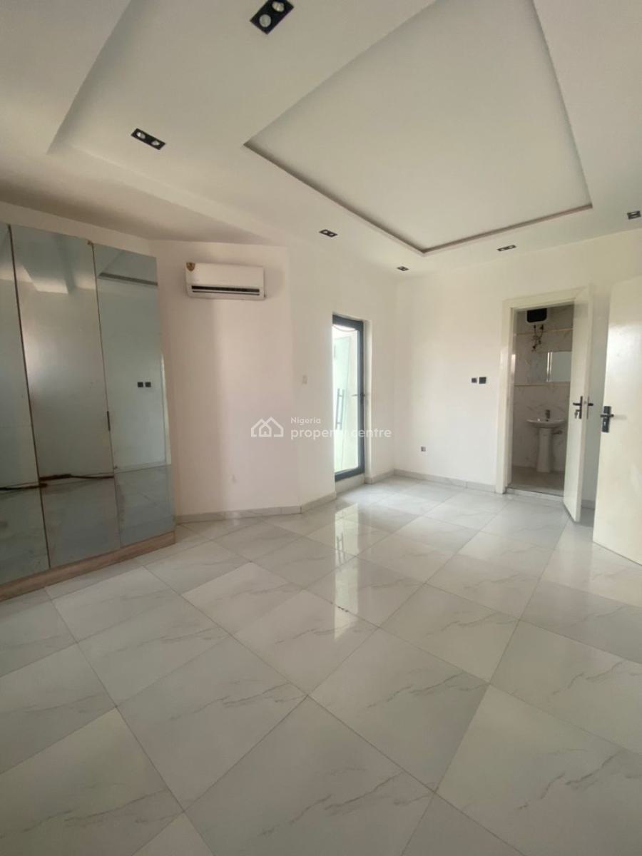2 Bedroom Apartment, Ilasan, Lekki, Lagos, Flat / Apartment for Sale