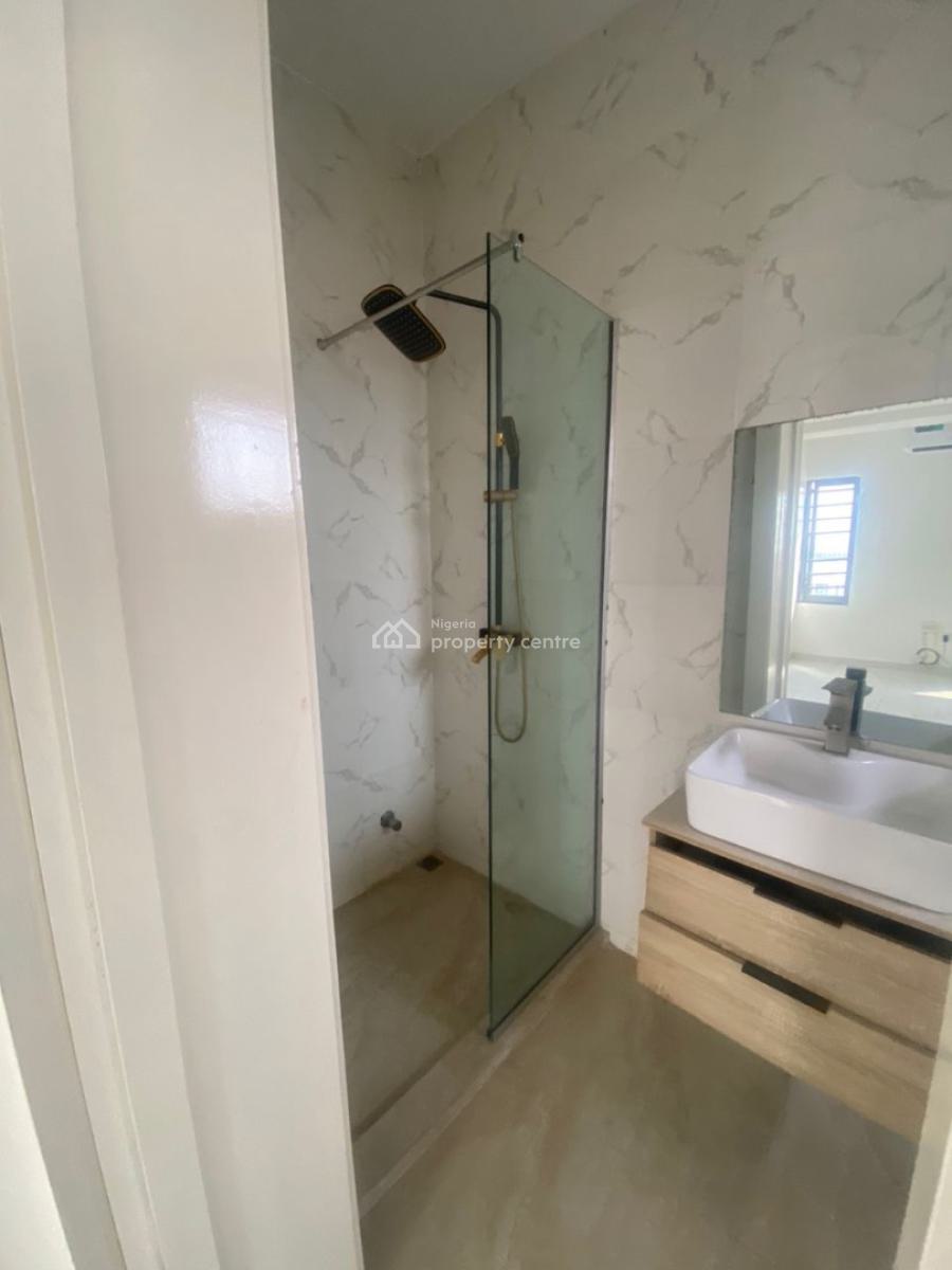 2 Bedroom Apartment, Ilasan, Lekki, Lagos, Flat / Apartment for Sale