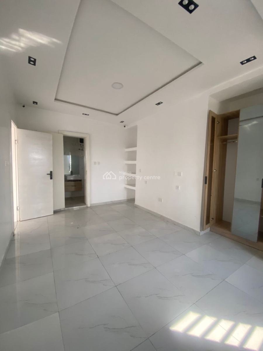 2 Bedroom Apartment, Ilasan, Lekki, Lagos, Flat / Apartment for Sale