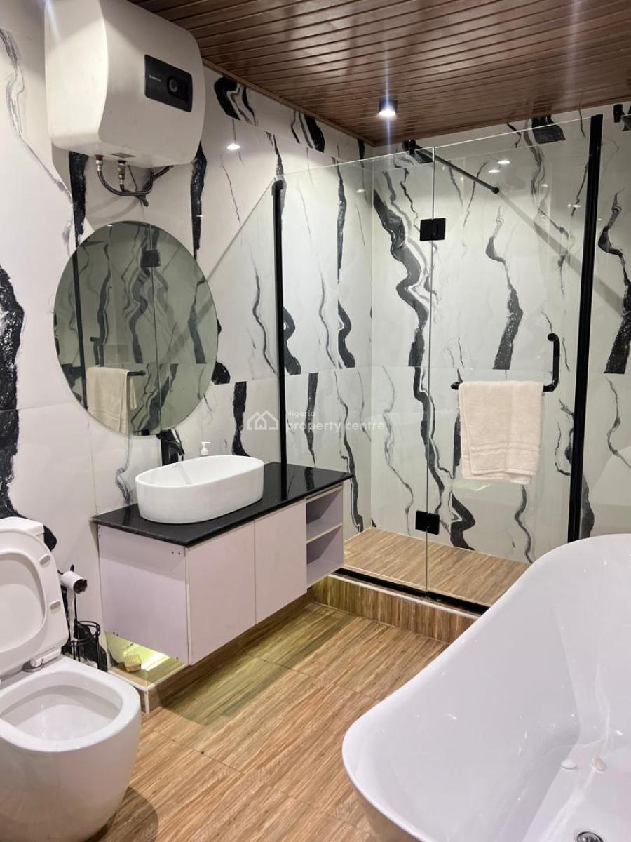 Water Front 3 Bedroom Apartment, Admiralty Way, Lekki Phase 1, Lekki, Lagos, Flat / Apartment for Rent