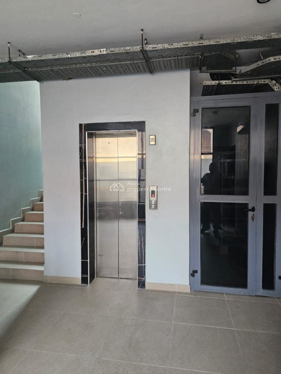 3 Bedrooms Apartment with Bq, Swimming Pool, Gym, Elevator, Etc., Lekki Phase 1, Lekki, Lagos, Flat / Apartment for Sale