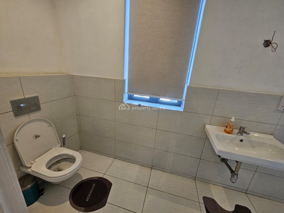 3 Bedrooms Apartment with Bq, Swimming Pool, Gym, Elevator, Etc., Lekki Phase 1, Lekki, Lagos, Flat / Apartment for Sale