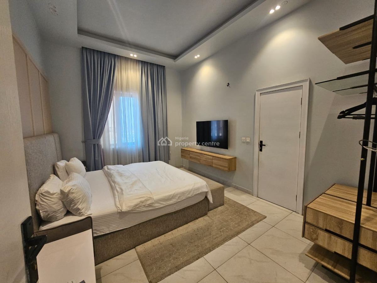 3 Bedrooms Apartment with Bq, Swimming Pool, Gym, Elevator, Etc., Lekki Phase 1, Lekki, Lagos, Flat / Apartment for Sale