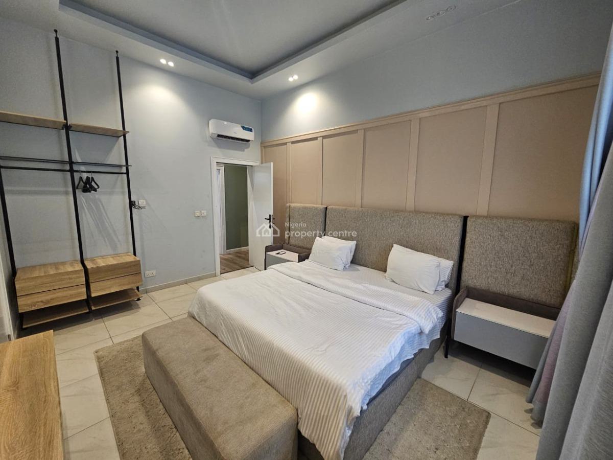 3 Bedrooms Apartment with Bq, Swimming Pool, Gym, Elevator, Etc., Lekki Phase 1, Lekki, Lagos, Flat / Apartment for Sale