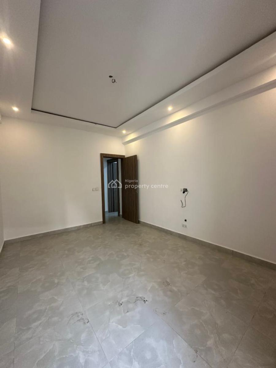 Ultra Modern 3 Bedrooms Apartment with a Bq, Lekki Phase 1, Lekki, Lagos, Flat / Apartment for Rent